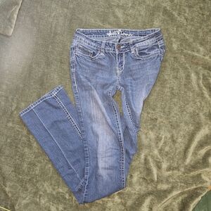 Wallflower Women's Straight Leg Blue Jeans